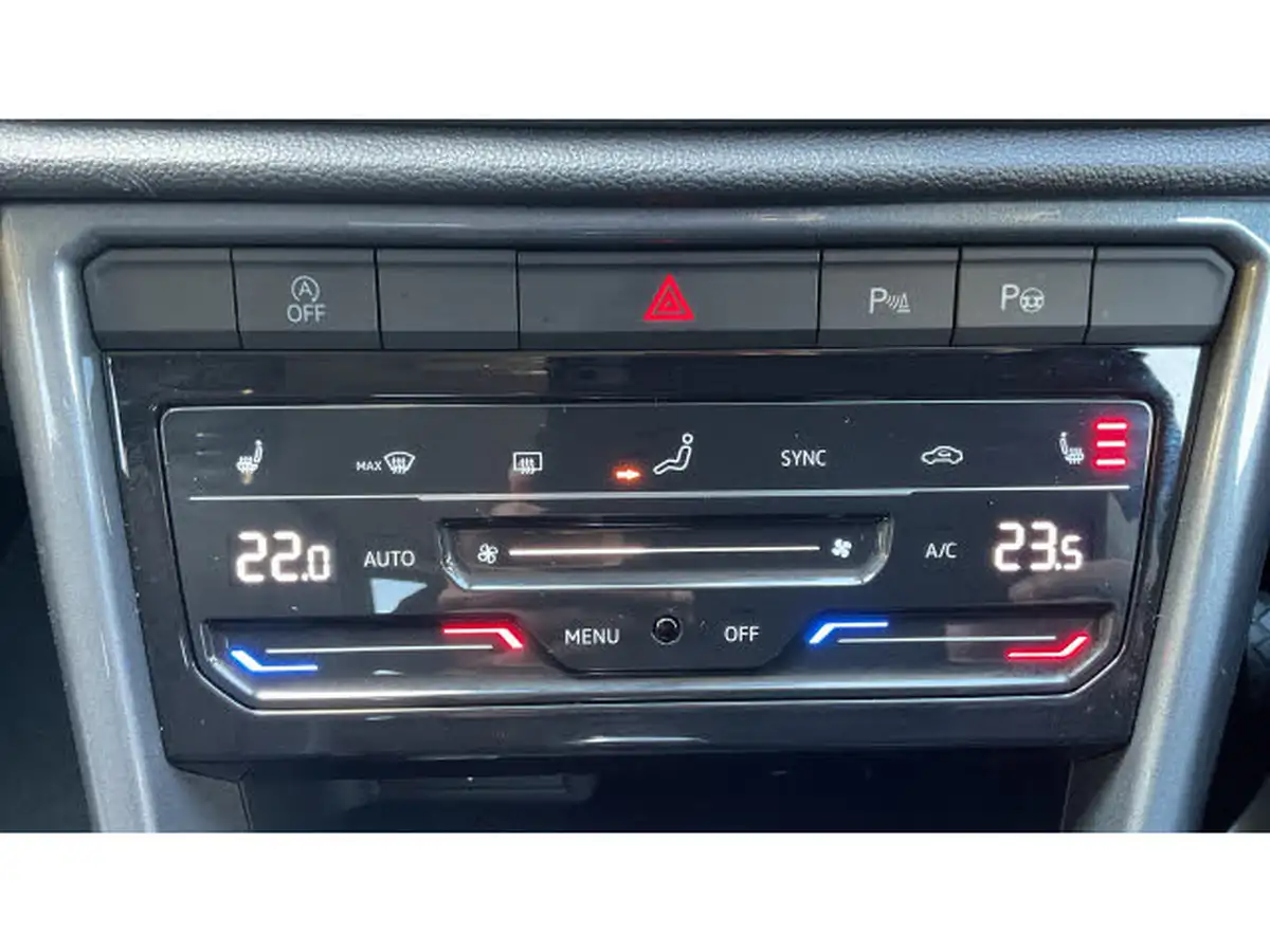 2024-volkswagen-t-roc-20tdi-style-150ps-dsg-big-44