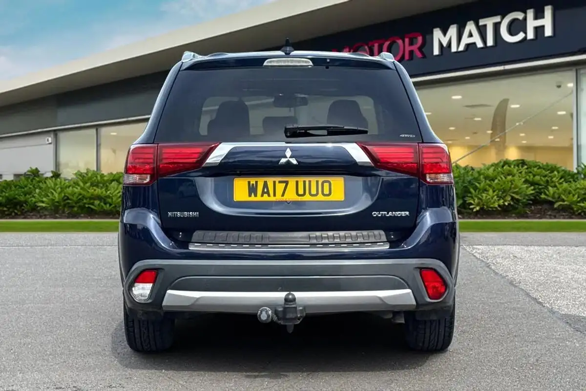 2017-mitsubishi-outlander-22di-d-4-auto-big-3