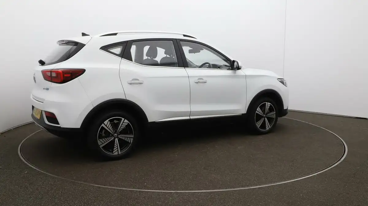 2020-mg-zs-suv-e-exclusive-ev-big-44
