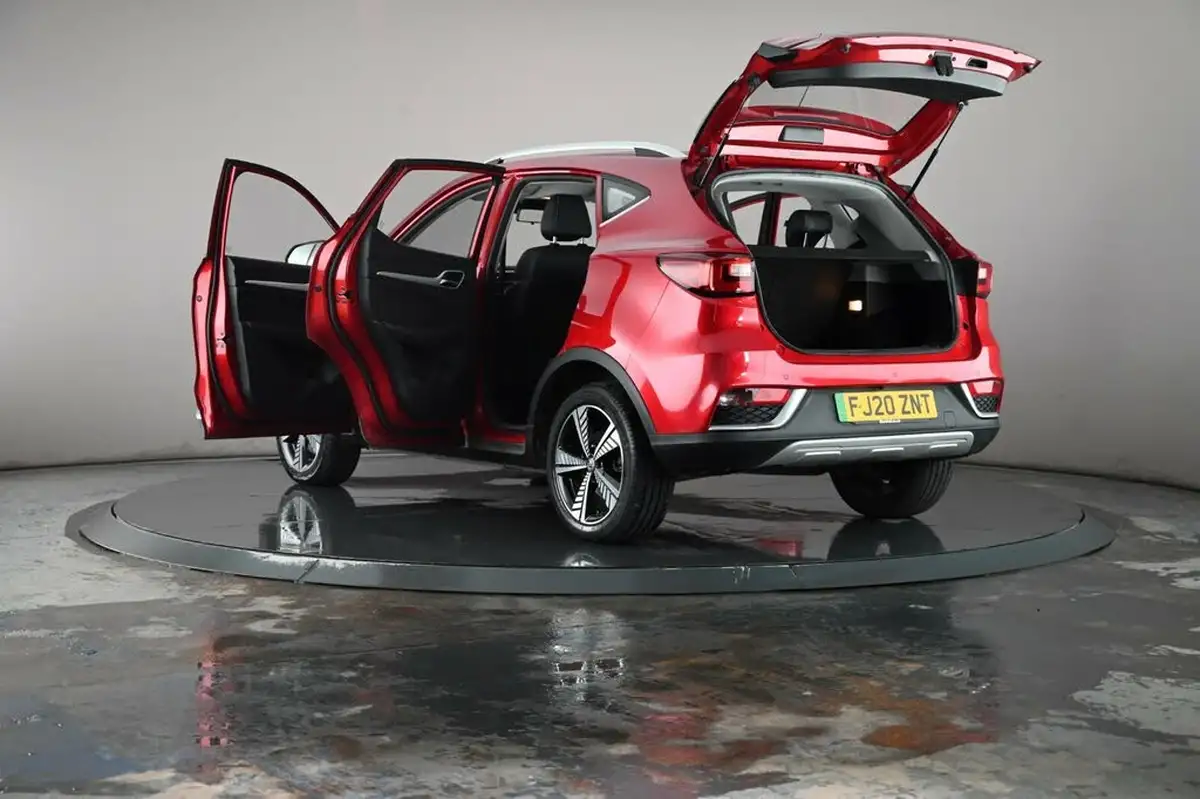 2020-mg-zs-suv-e-exclusive-ev-big-40