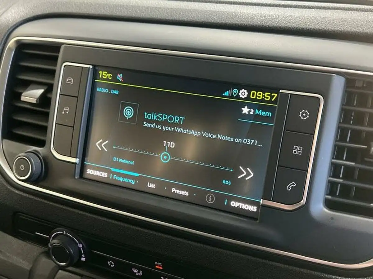 2024-peugeot-expert-e-professional-premium-standard-50kwh-big-23