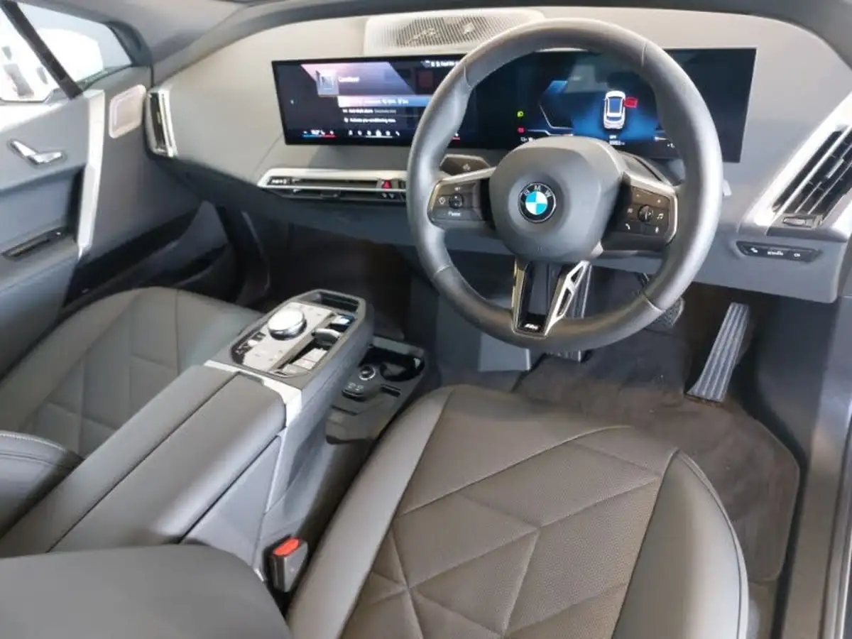 2024-bmw-ix-e-xdrive-40-m-sport-big-5
