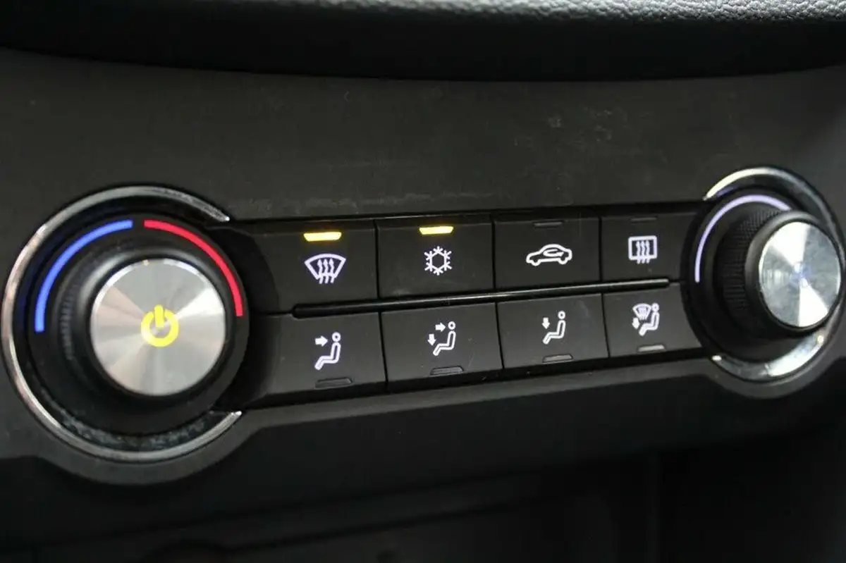 2022-mg-mg3-15-vti-tech-exclusive-nav-big-28