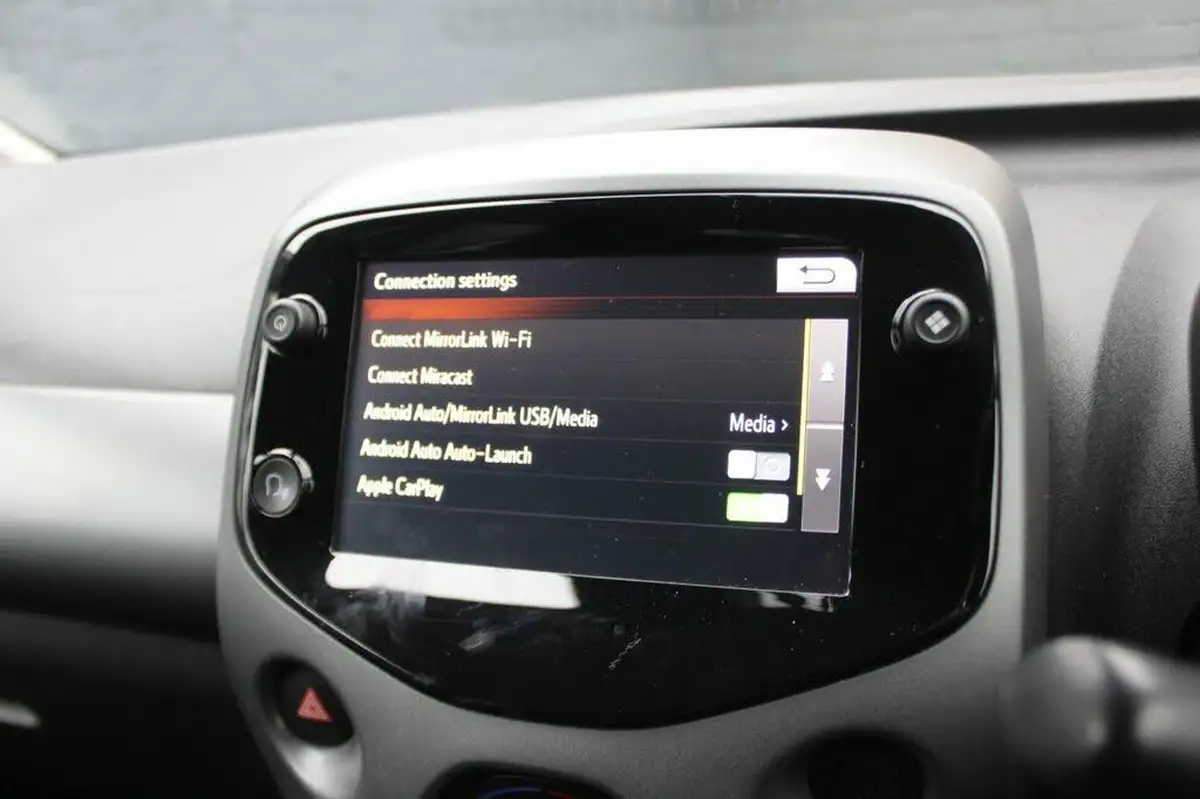 2022-toyota-aygo-10-vvt-i-x-play-big-16
