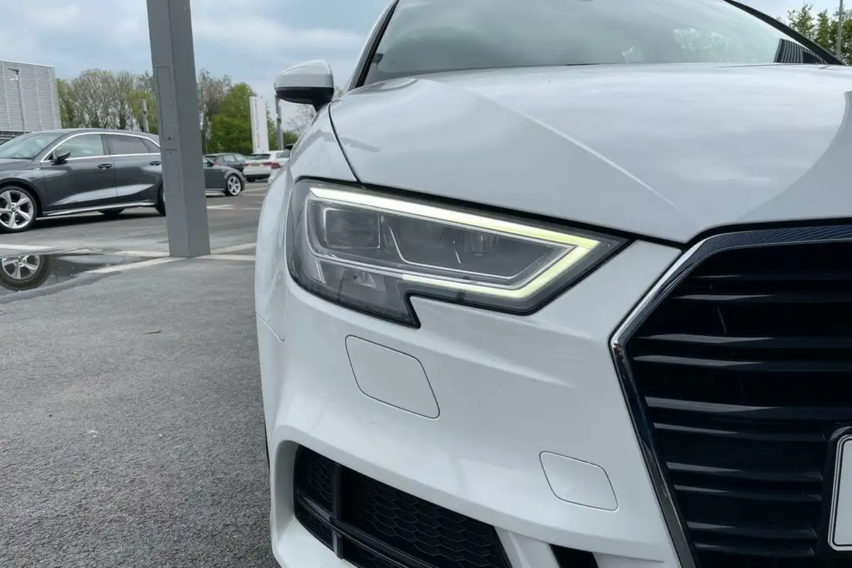 2017-audi-a3-15-tfsi-s-line-sportback-5d-tronic-big-22