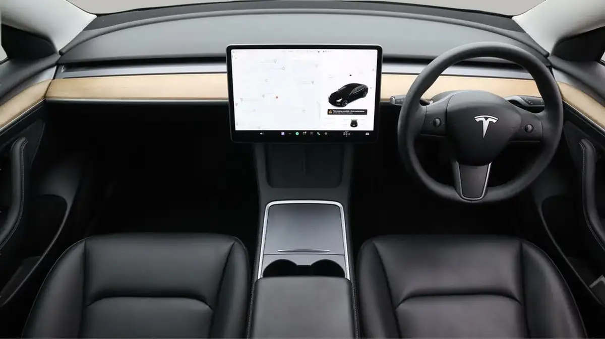 2021-tesla-model-3-e-long-range-awd-big-13