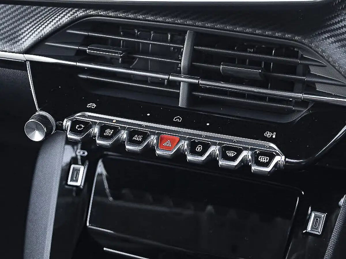 2025-peugeot-208-12-puretech-allure-big-12