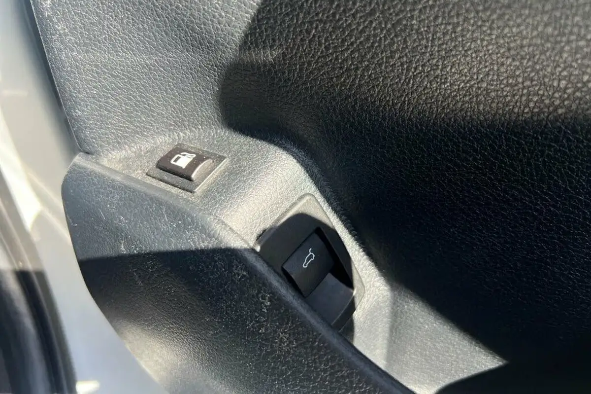 2019-bmw-2-series-15-225xe-phev-sport-premium-big-28