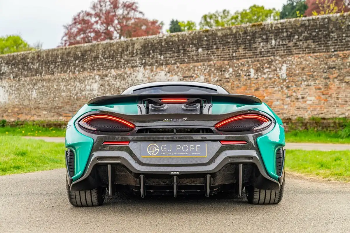 2019-mclaren-600lt-38-big-13