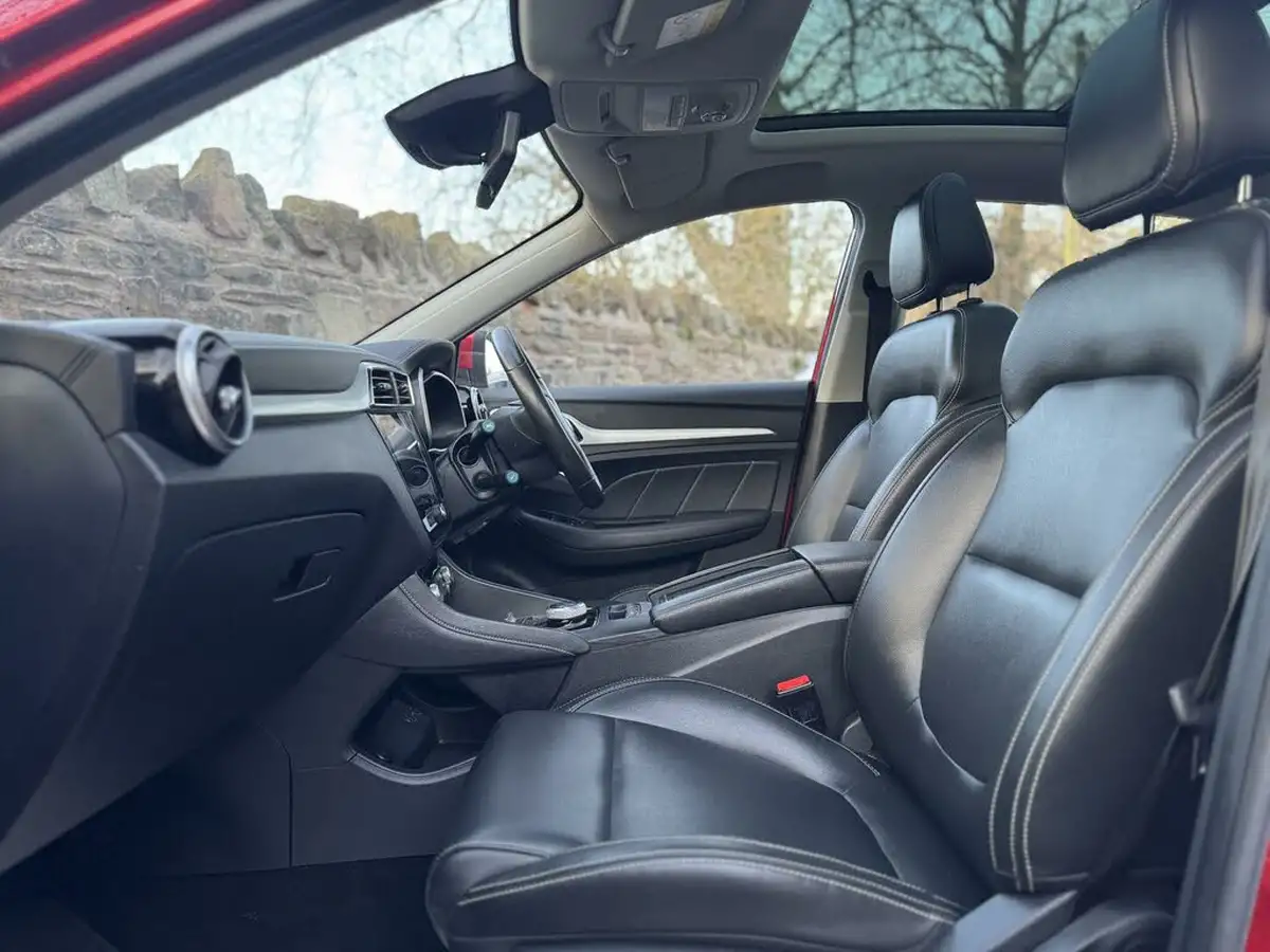 2020-mg-zs-suv-e-exclusive-ev-big-23