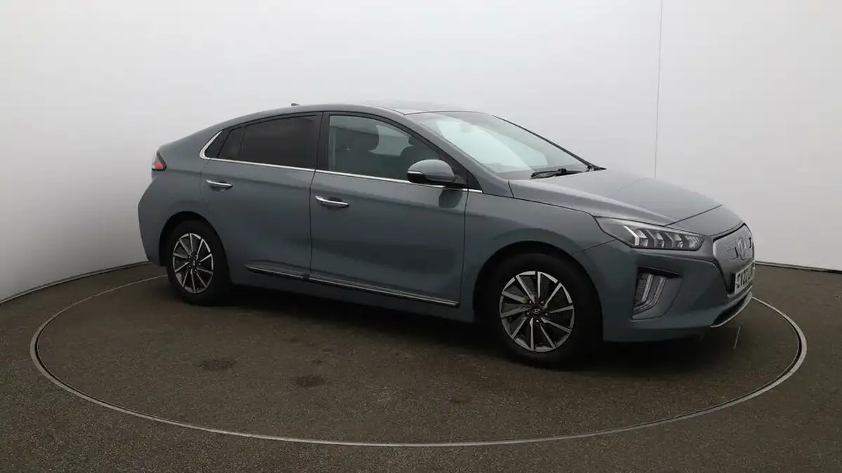 2022-hyundai-ioniq-e-premium-se-electric-big-38