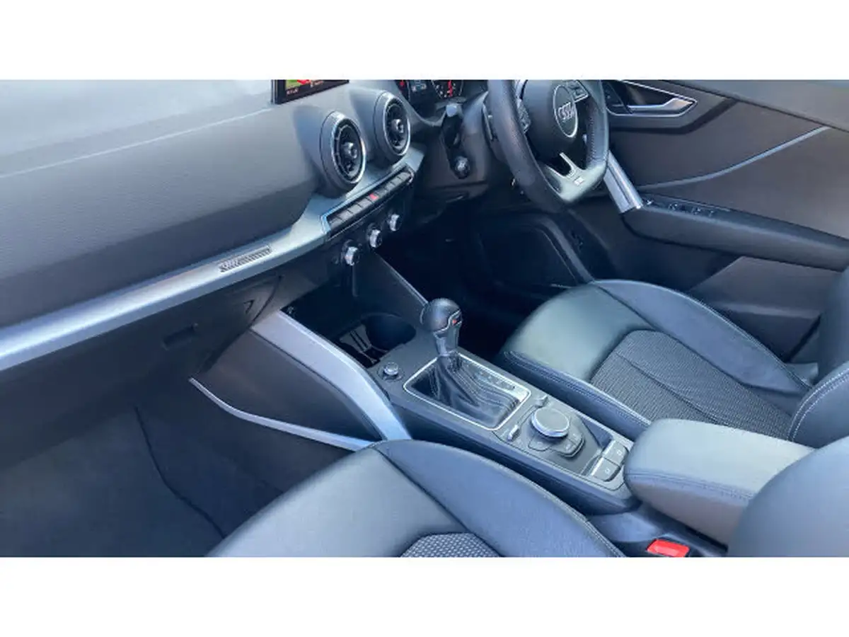 2020-audi-q2-15-35-tfsi-s-line-1495cc-tronic-big-12
