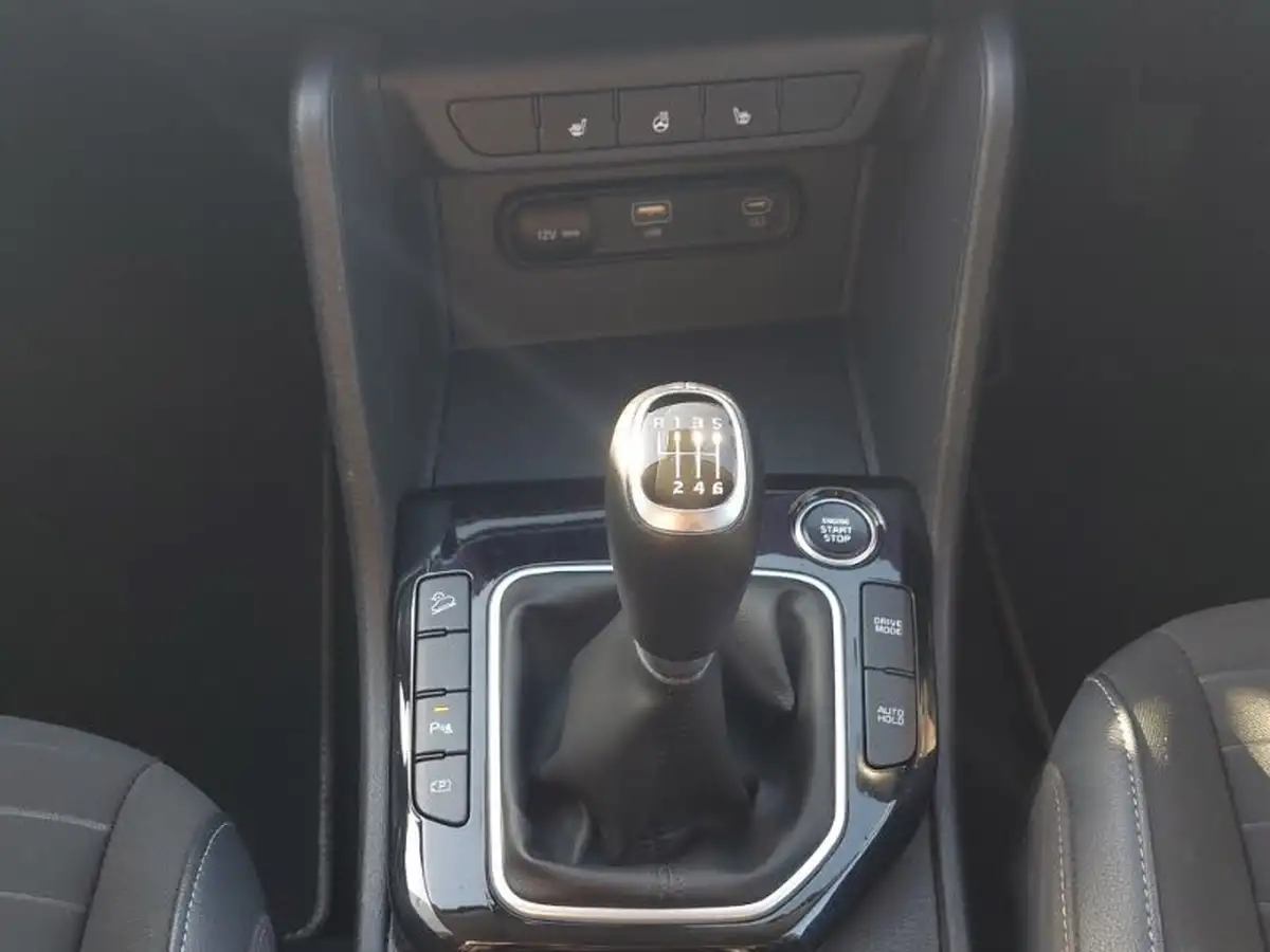 2022-kia-sportage-16-t-gdi-launch-edition-big-15