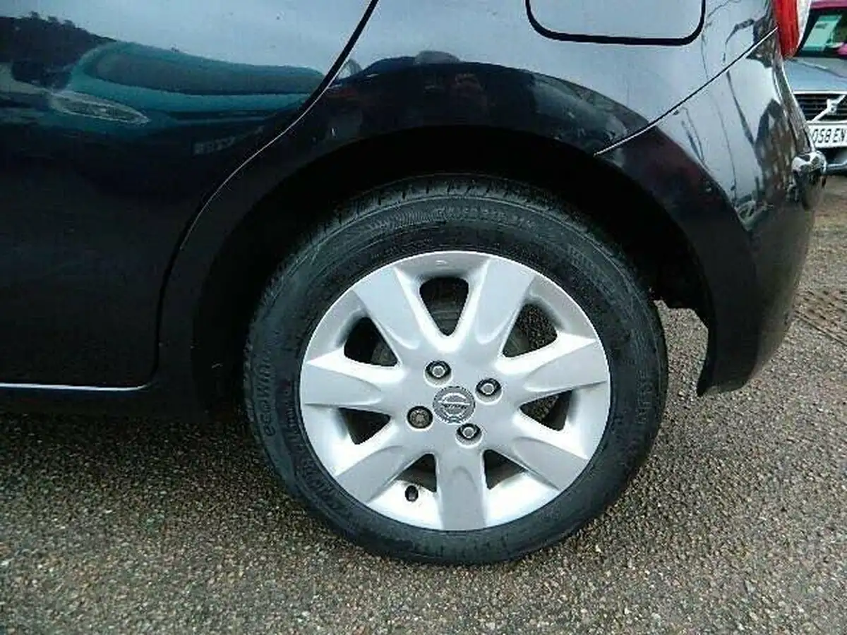 2013-nissan-micra-12-tekna-79bhp-big-20
