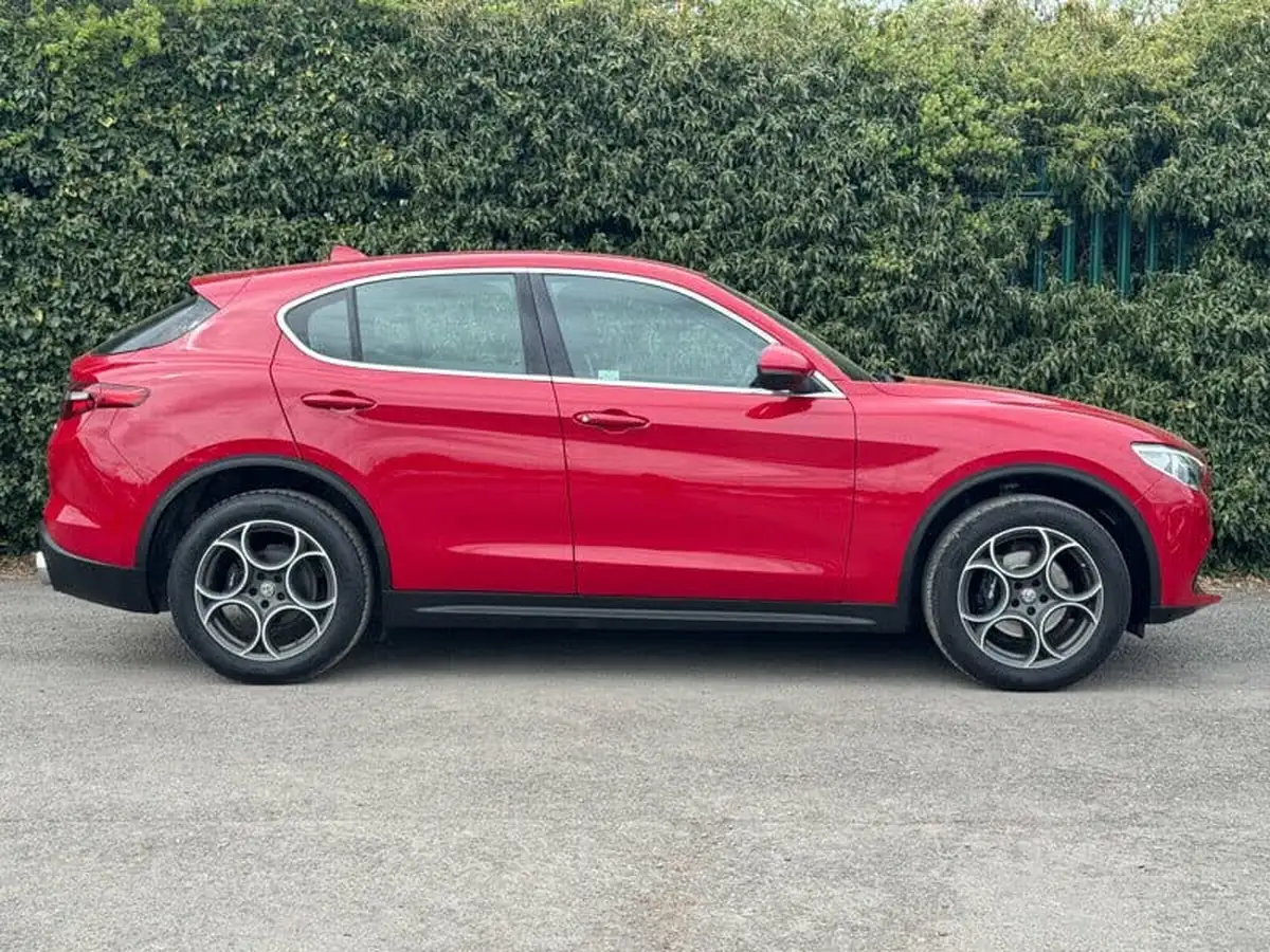 2018-alfa-romeo-stelvio-22td-speciale-207bhp-big-36