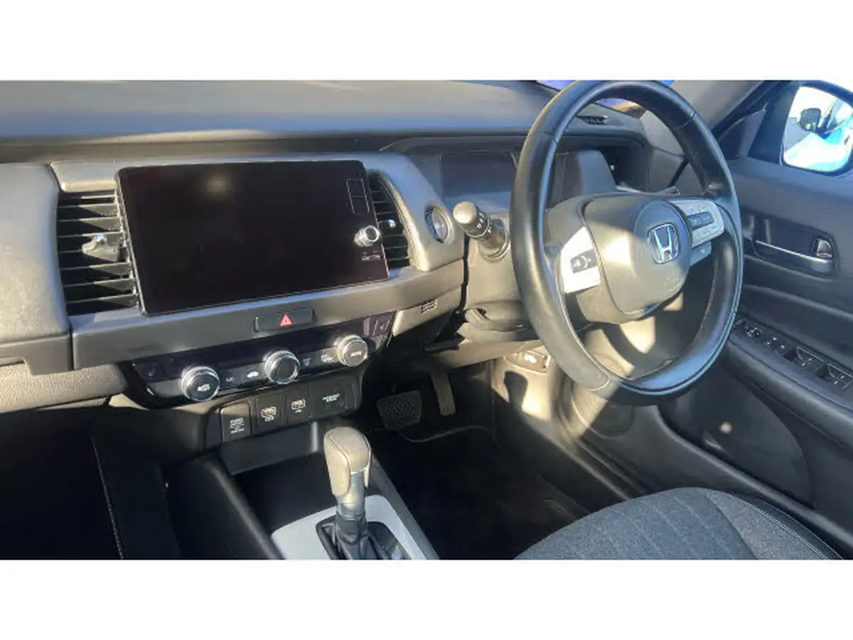 2021-honda-jazz-15-i-mmd-ex-107ps-big-1
