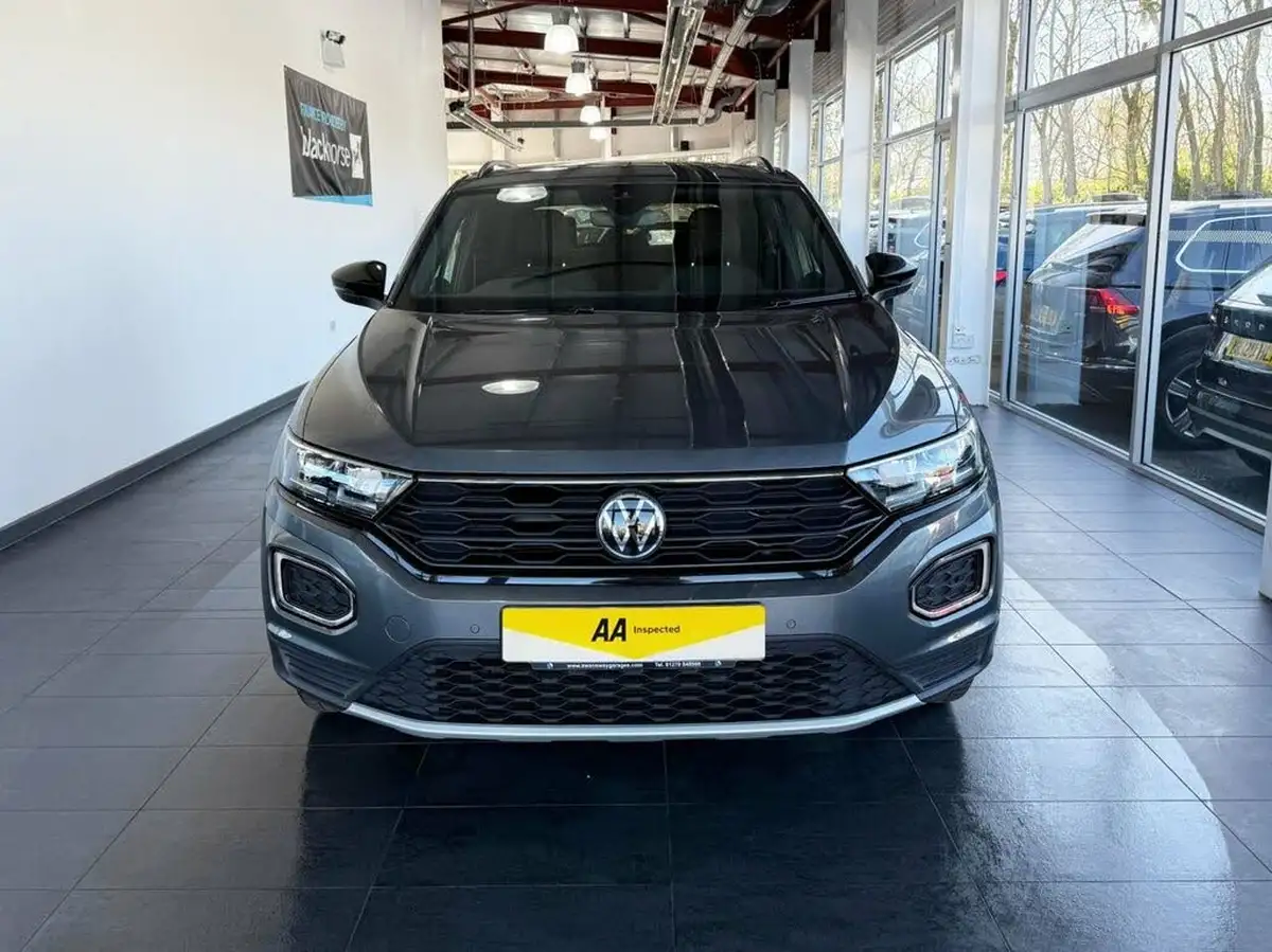 2021-volkswagen-t-roc-15-tsi-black-edition-dsg-big-2