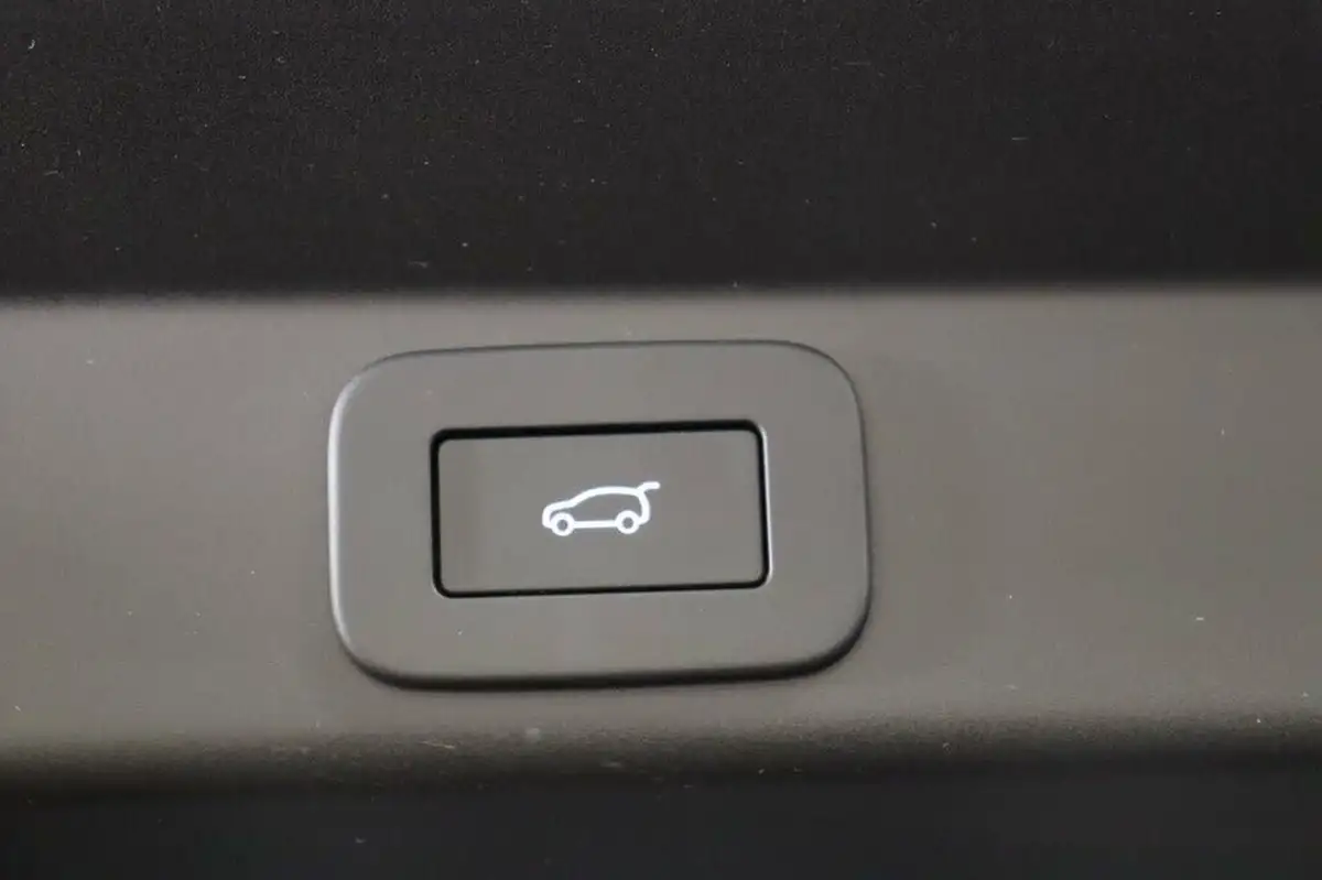 2024-land-rover-range-rover-sport-30-d300-se-big-33