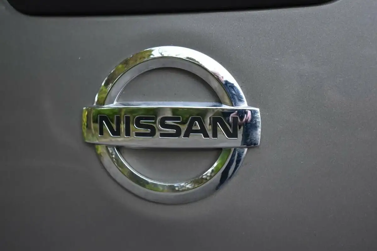 2020-nissan-navara-23dci-tt-n-guard-8-navileathersunroof-auto-big-29