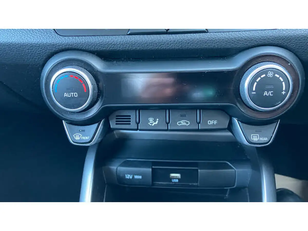 2024-kia-stonic-10-t-gdi-gt-line-s-98bhp-dct-big-26