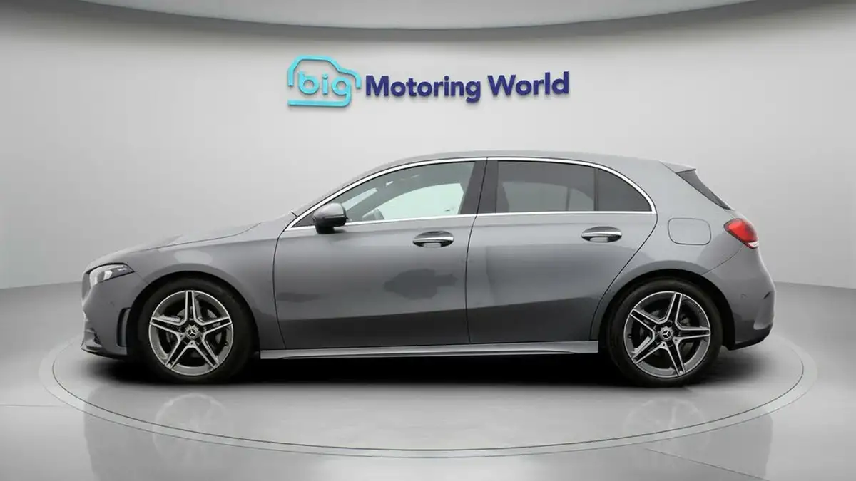 2021-mercedes-benz-a-class-20d-a200d-amg-line-premium-hatchback-5d-big-3