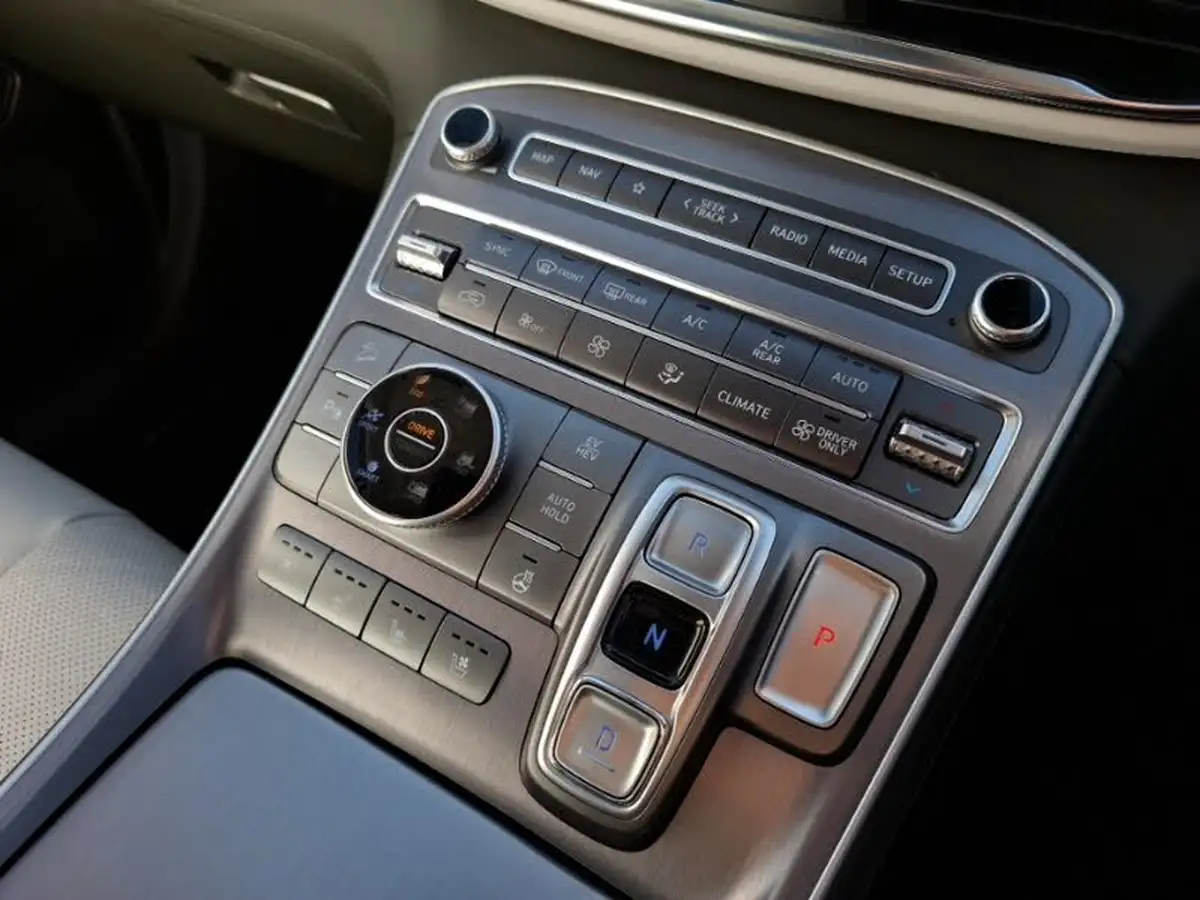 2022-hyundai-santa-fe-16-t-gdi-ultimate-265ps-4wd-phev-big-12