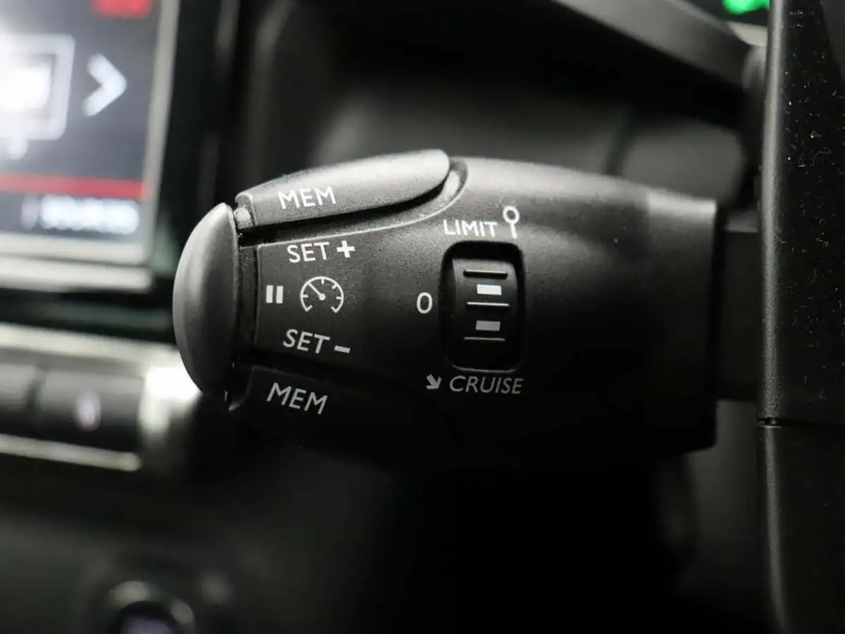 2022-citroen-c3-aircross-12-puretech-shine-110ps-big-33