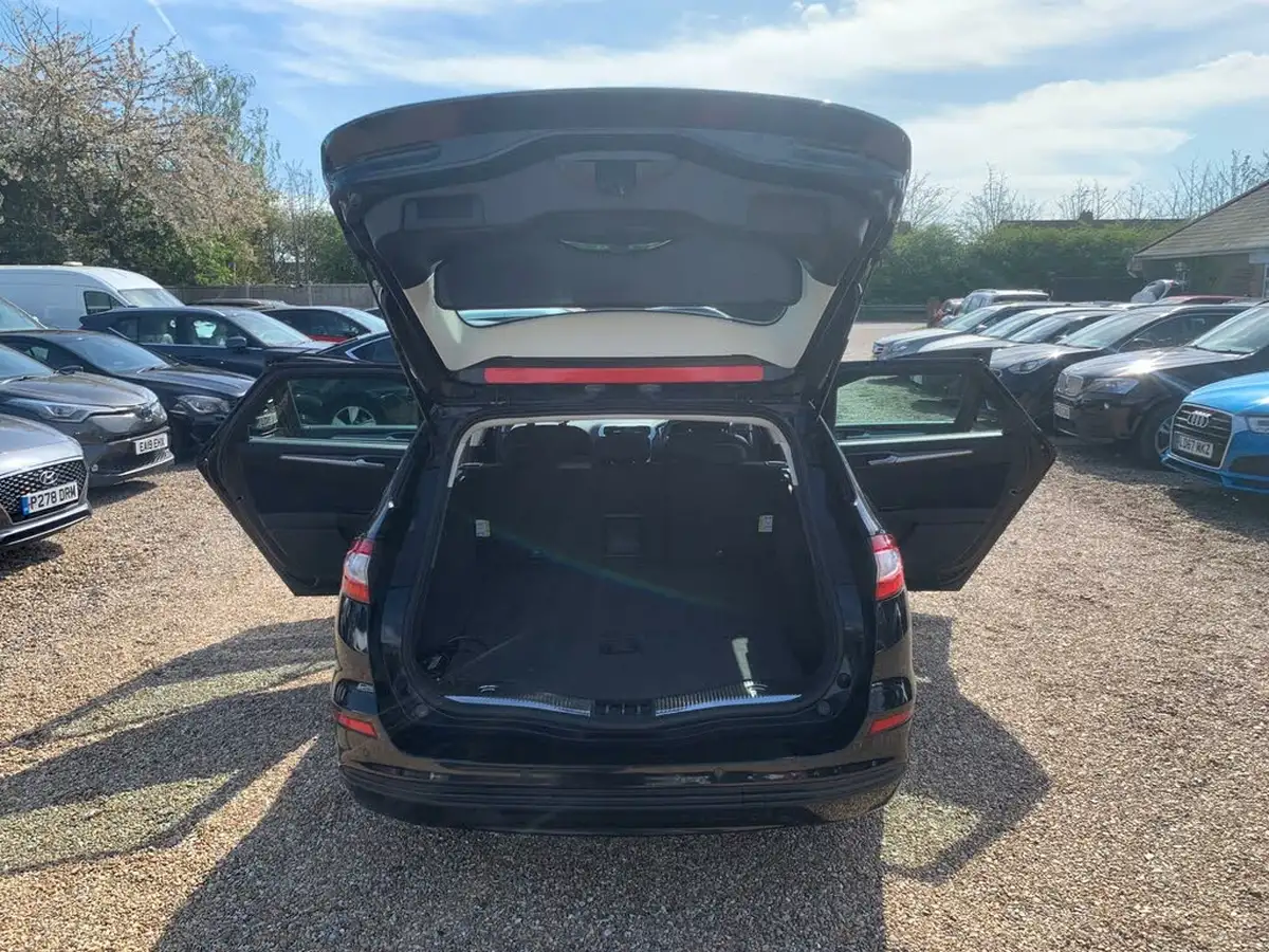 2015-ford-mondeo-20tdci-zetec-econetic-estate-big-43