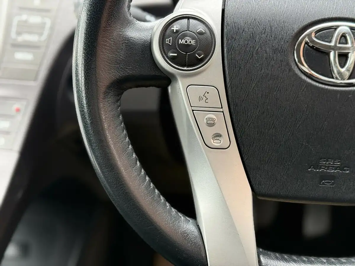 2012-toyota-prius-18-vvt-i-t-spirit-hybrid-leather-1794cc-big-20