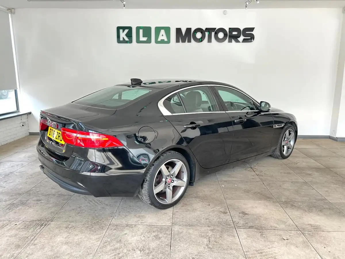 2016-jaguar-xe-20d-prestige-180ps-big-4