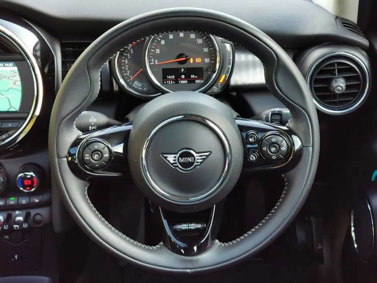 2021-mini-cooper-15-cooper-exclusive-series-ii-hatchback-5d-auto-big-43