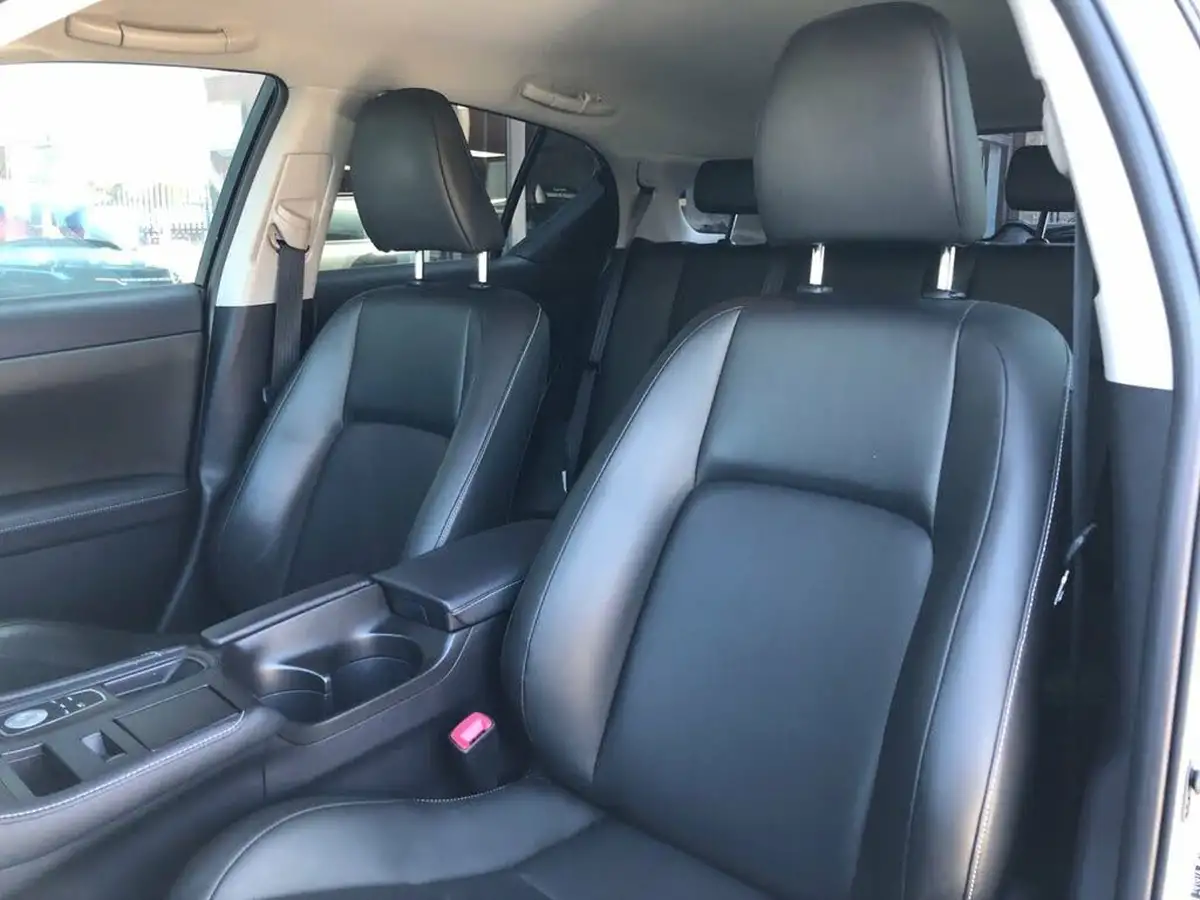 2014-lexus-ct-200h-18-advance-big-25
