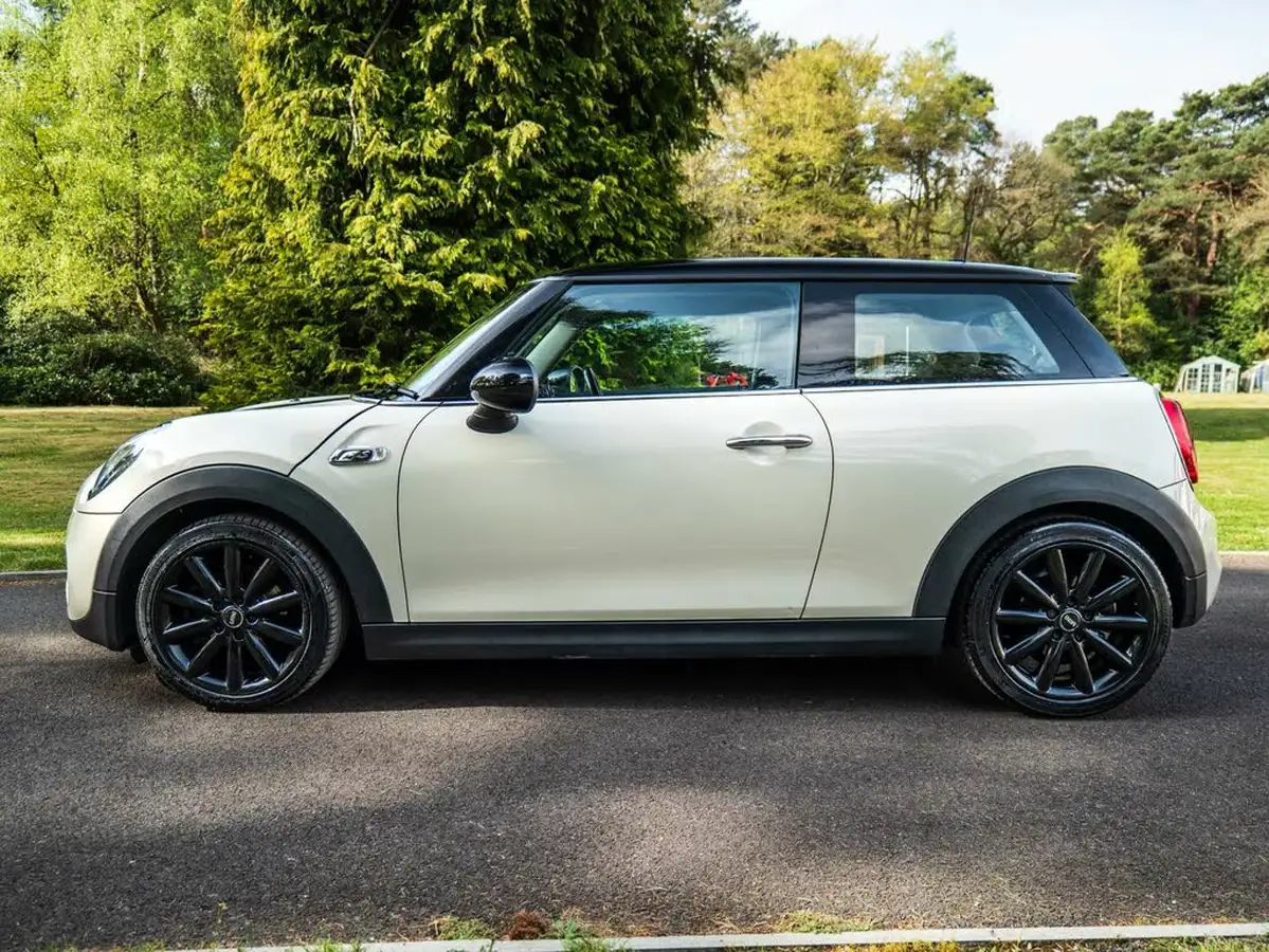 2015-mini-cooper-20td-cooper-sd-170bhp-chili-ss-hatchback-3d-sport-auto-big-7