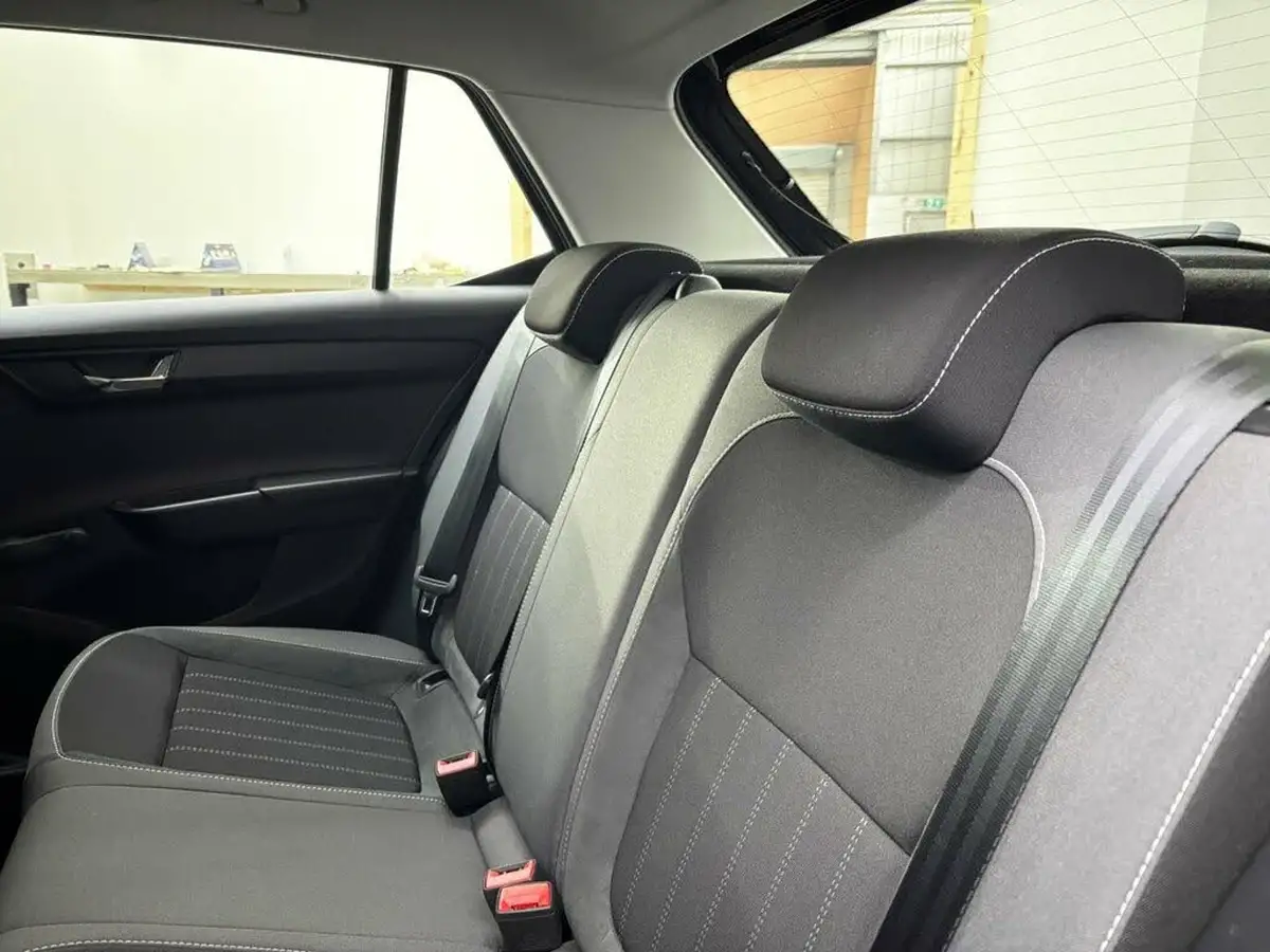 2020-skoda-fabia-10-tsi-se-l-95ps-hatchback-big-25