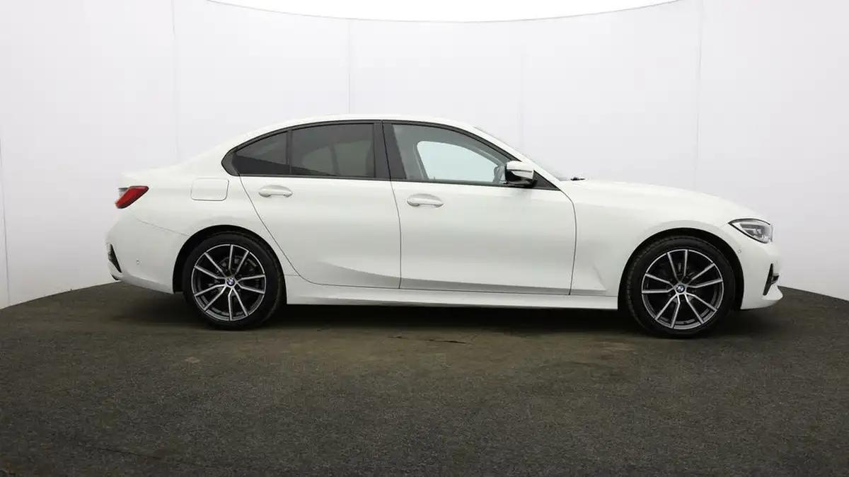 2020-bmw-3-series-20-320i-sport-saloon-4d-big-7
