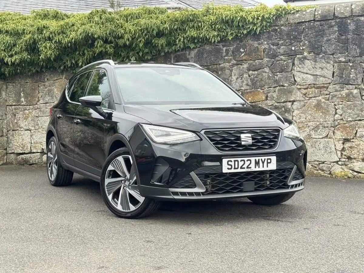 2022-seat-arona-10-tsi-fr-sport-big-0