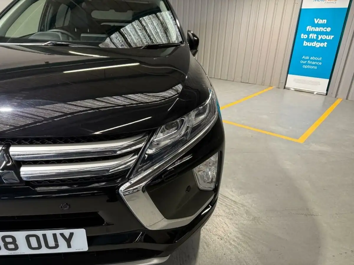 2018-mitsubishi-eclipse-cross-15-4-auto-big-12