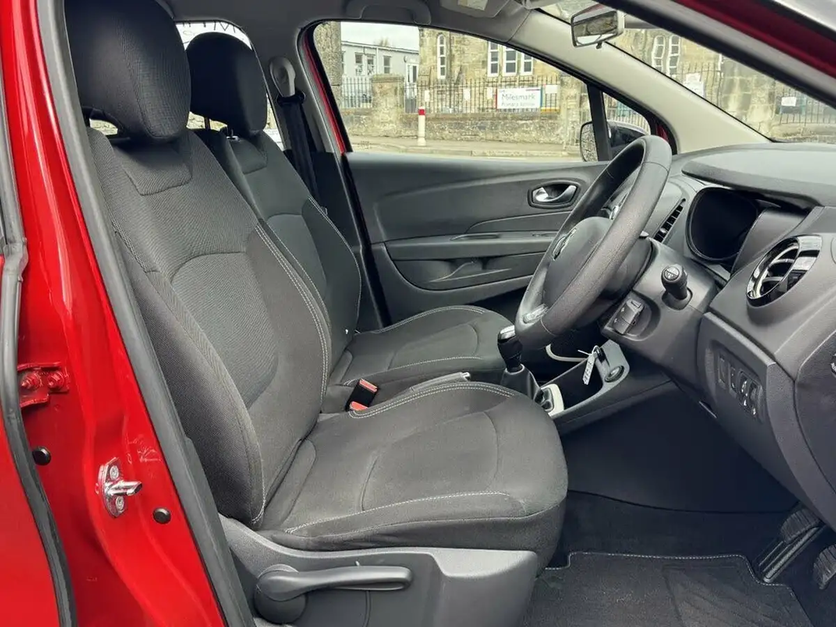 2019-renault-captur-09-tce-play-big-4