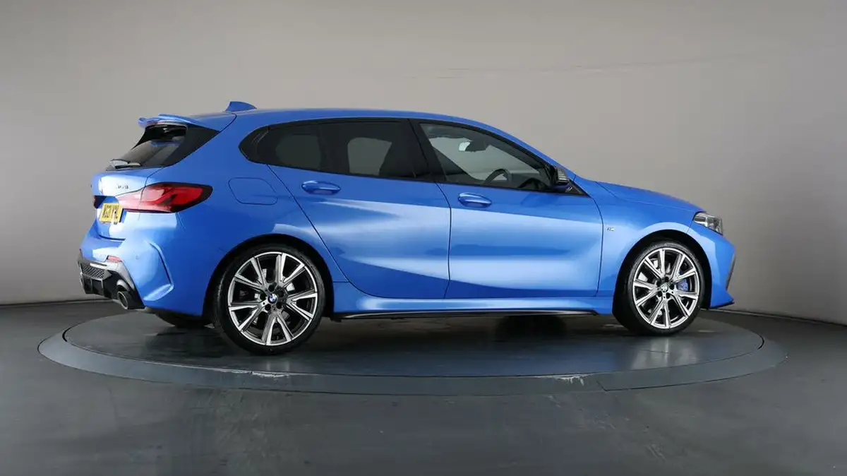 2021-bmw-1-series-20-m135i-xdrive-big-59