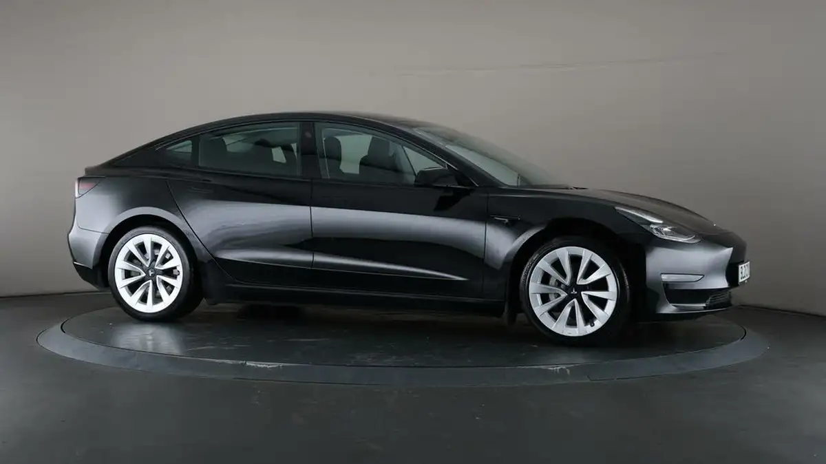 2021-tesla-model-3-e-long-range-4x4-big-51