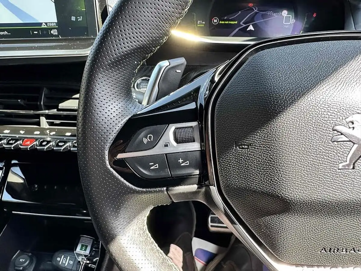 2022-peugeot-2008-suv-12-puretech-gt-premium-130bhp-big-29
