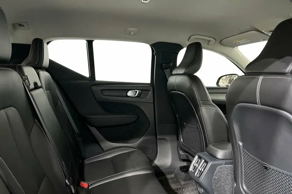 2019-volvo-xc40-20-t4-inscription-awd-big-7