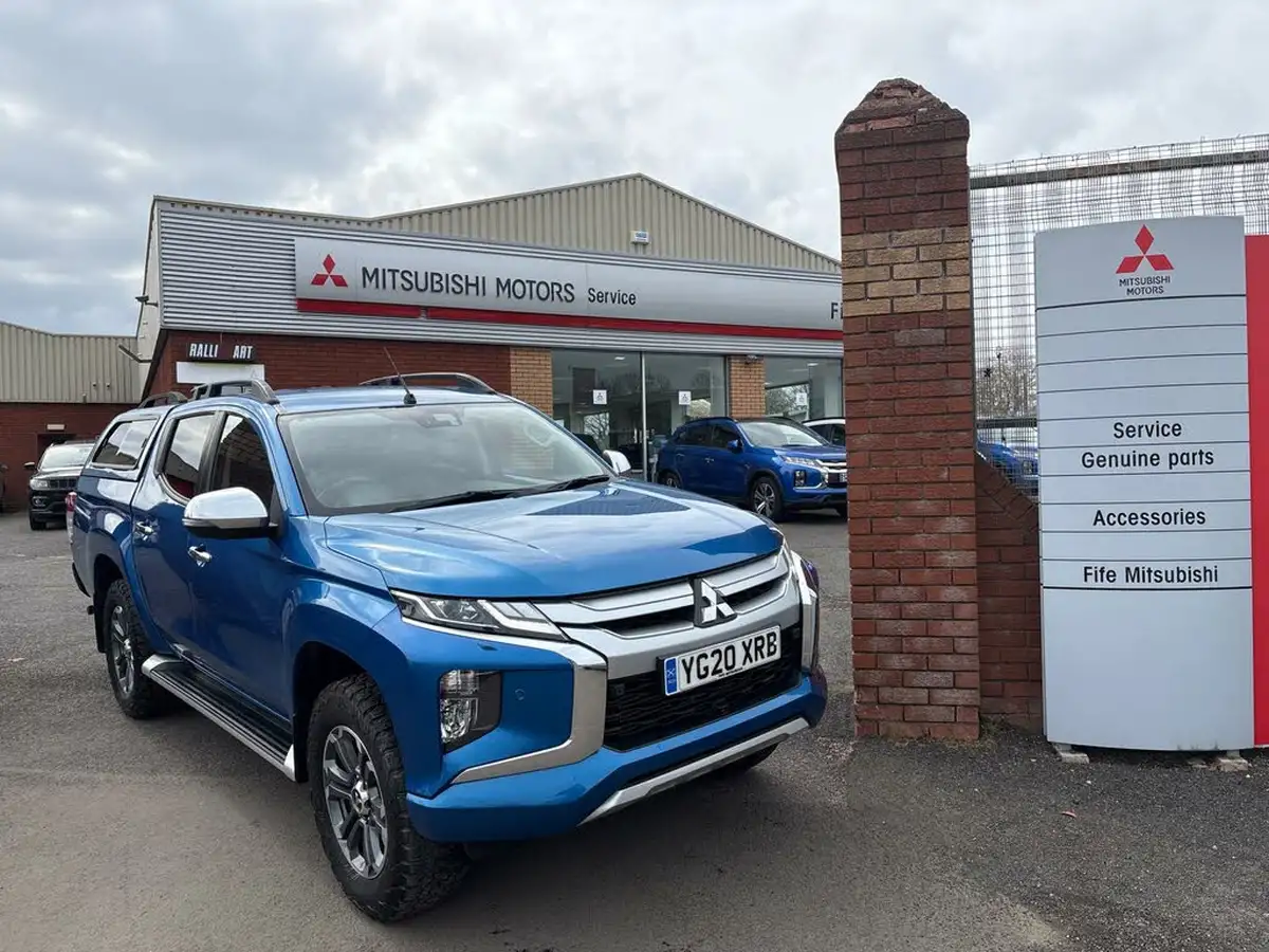 2020-mitsubishi-l200-22di-d-barbarian-x-big-4