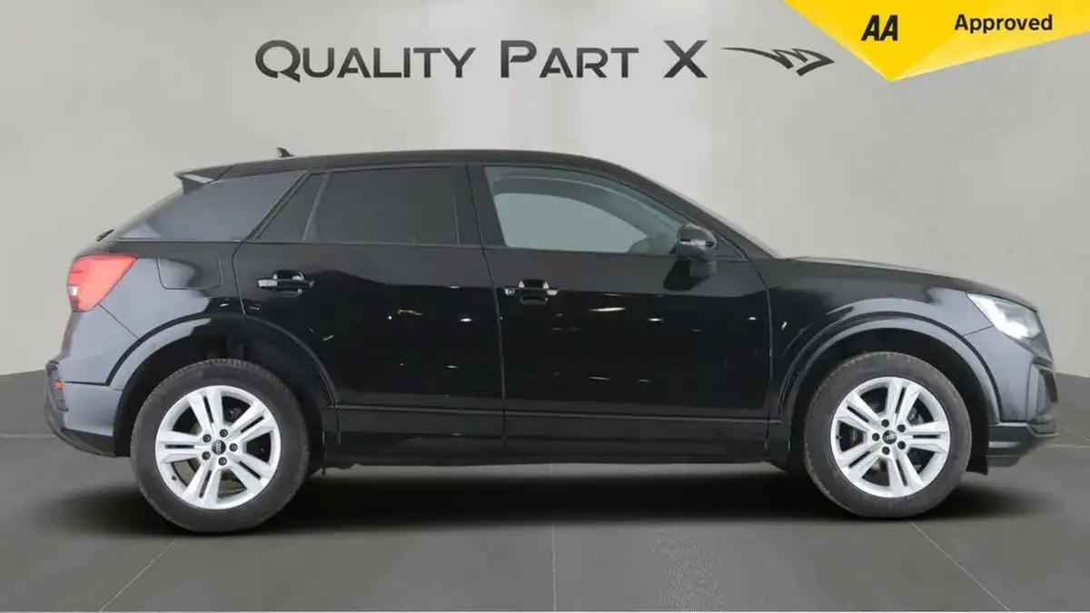 2021-audi-q2-10-30-tfsi-sport-big-7