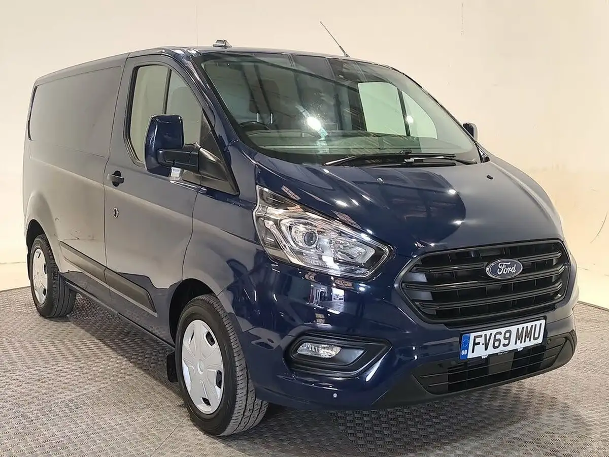 2020-ford-transit-custom-20tdci-320-l1h1-trend-105pseu6dt-panel-van-big-0