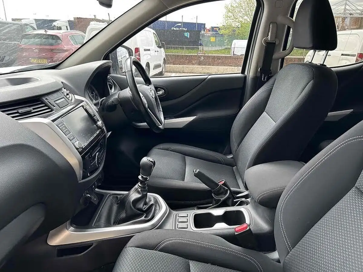 2021-nissan-navara-23dci-tt-n-connecta-8-navi-big-12