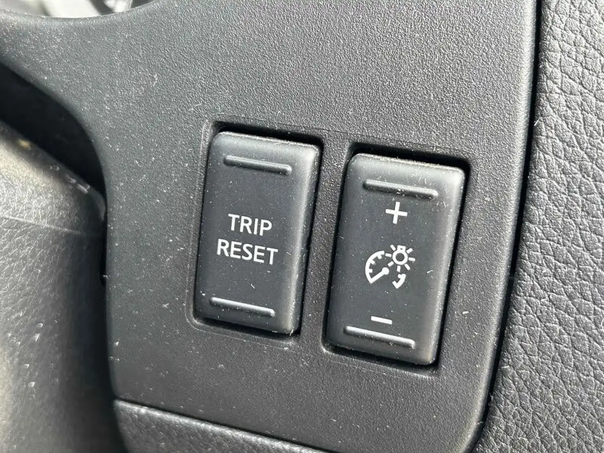 2021-nissan-navara-23dci-tt-n-connecta-8-navi-big-36