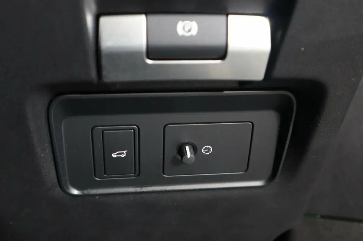 2021-land-rover-range-rover-evoque-20-d200-r-dynamic-se-big-19