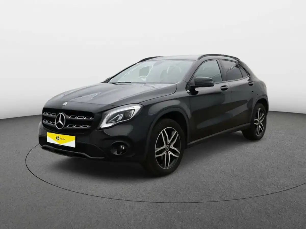 2019-mercedes-benz-gla-class-16-gla-180-urban-edition-big-2