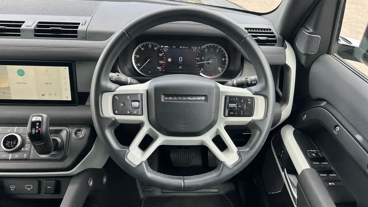 2023-land-rover-110-defender-30-d300-x-dynamic-s-big-14